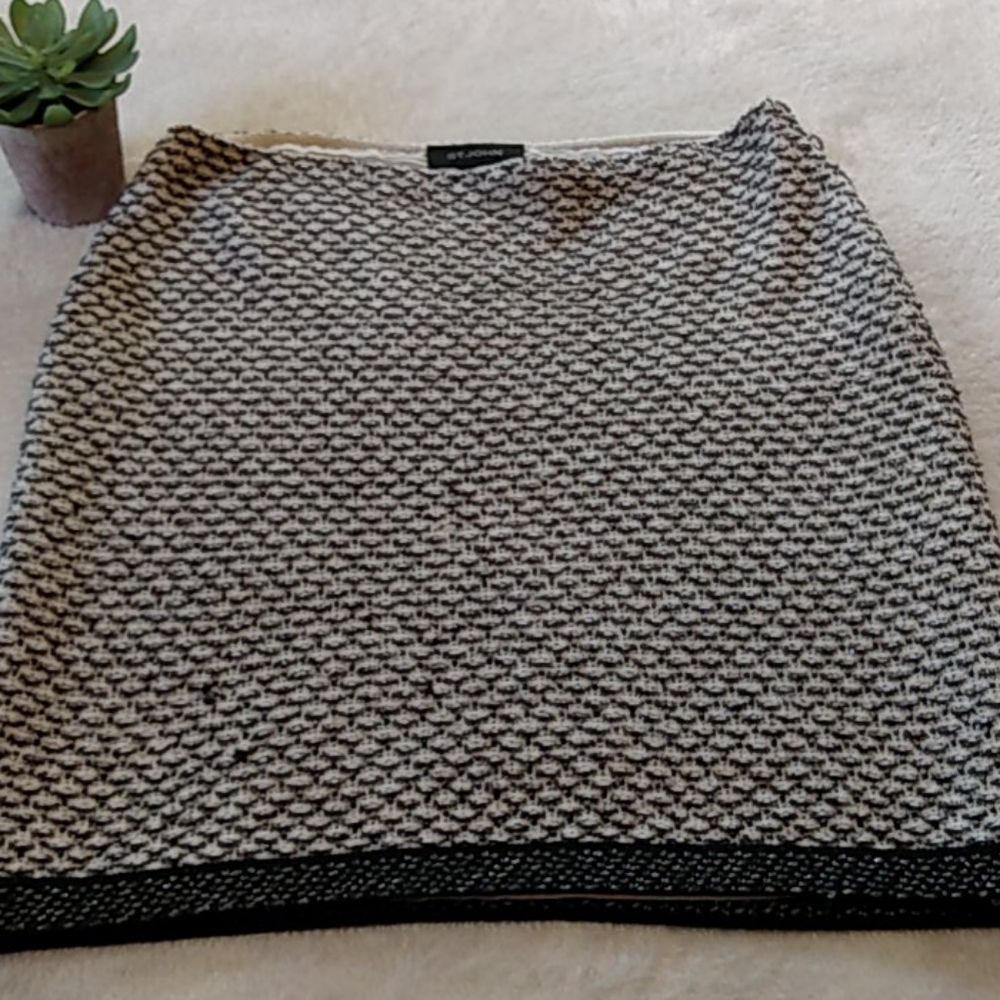 Sale Today Only! St. John Tweed Metallic Skirt
